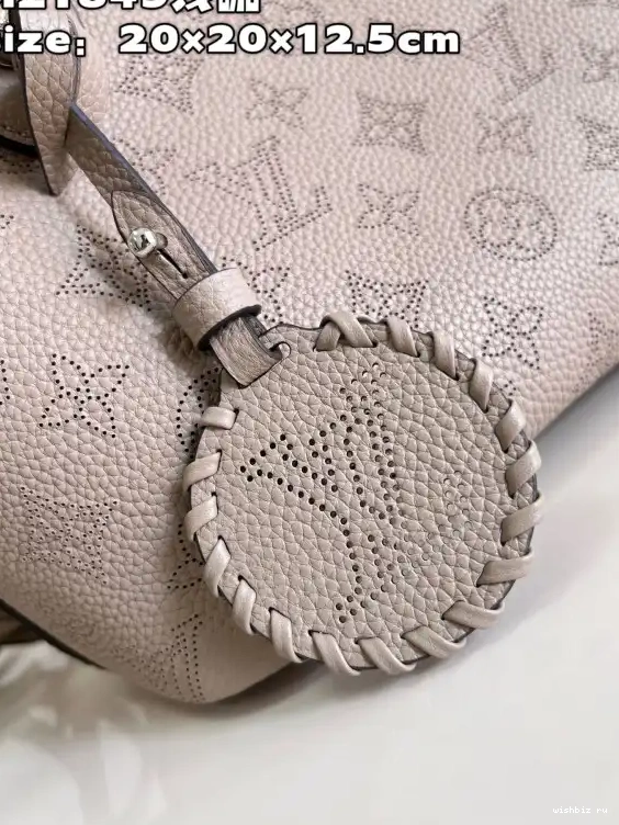 WIS BLOSSOM VUITTON LOUIS PM 0601